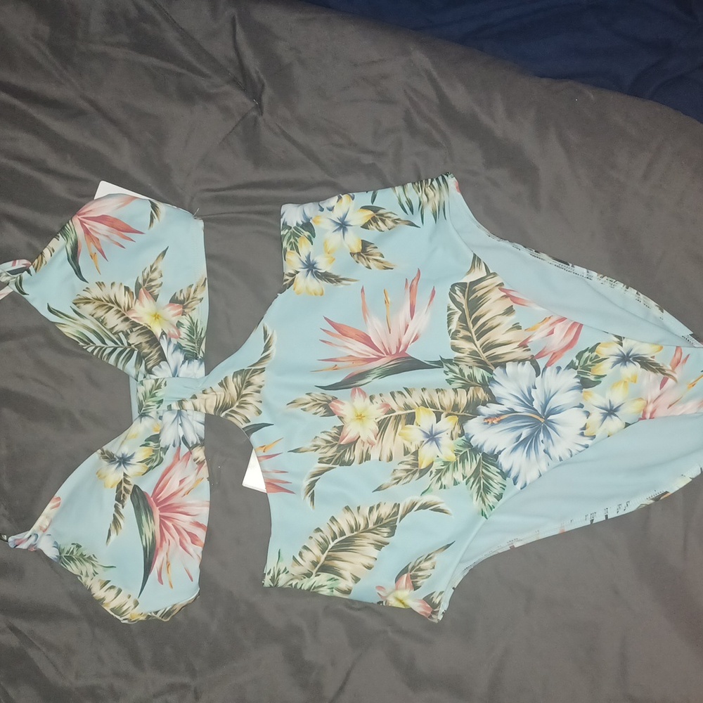 Hurley Mokini